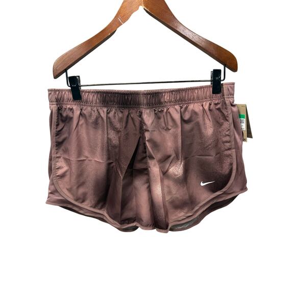 Nike Women’s Running Shorts Size XL NEW# H649 - Picture 2 of 7